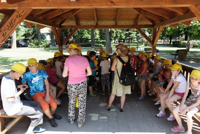 Ilustračný obrázok k článku Šikovný prehľad pre rodičov: Ponuka detských letných táborov v Nitre