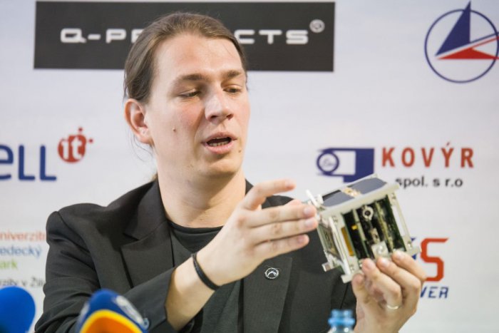 Ilustračný obrázok k článku Veľký úspech: Prvá slovenská družica skCube je vo vesmíre!