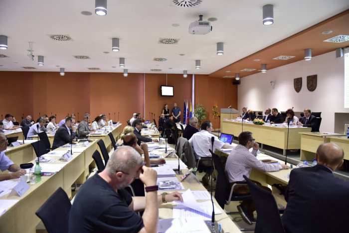 Ilustračný obrázok k článku Kraj mení počet volebných obvodov a navyšuje aj počet poslancov