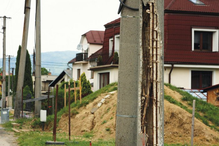 Ilustračný obrázok k článku Rozbitý stĺp opravia