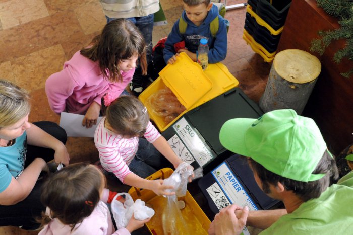 Ilustračný obrázok k článku Do škôl mieri nový environmentálny program, začali s ním v Karlovej Vsi