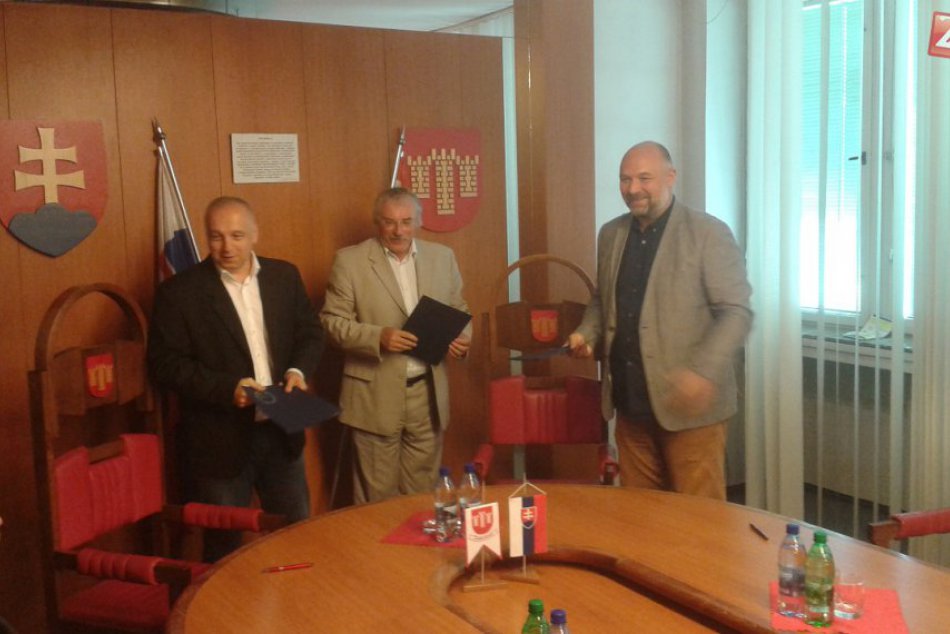 Ilustračný obrázok k článku Ocenenie práce v Považskej Bystrici: Naše mesto sa stalo centrom hádzanej, FOTO