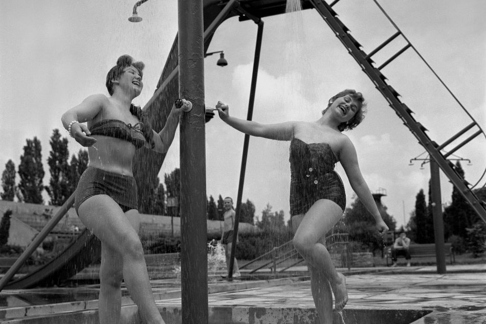 Ilustračný obrázok k článku RETRO: Lido, Delfín aj Matadorka boli obľúbenými a vyhľadávanými miestami Bratislavčanov