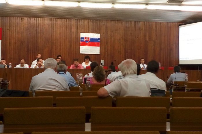 Ilustračný obrázok k článku Búrlivá diskusia na zastupiteľstve. Bude vo Zvolene zriadená občianska hliadka?