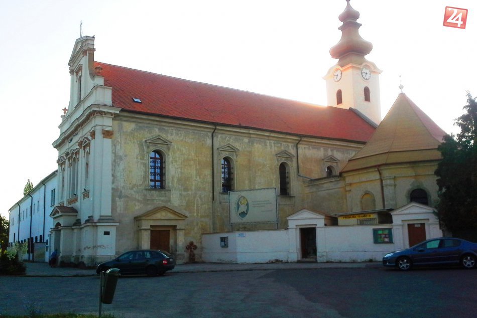 Ilustračný obrázok k článku Spoznajte ich aj vy: 7 naj zaujímavostí o kláštore Františkánov v Hlohovci