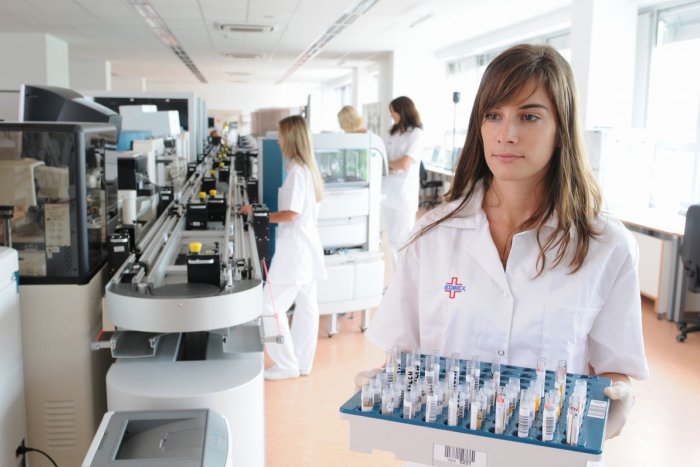 Ilustračný obrázok k článku Tajomstvá laboratórnej diagnostiky sú odhalené. Nový web vám priblíži svet laboratórií