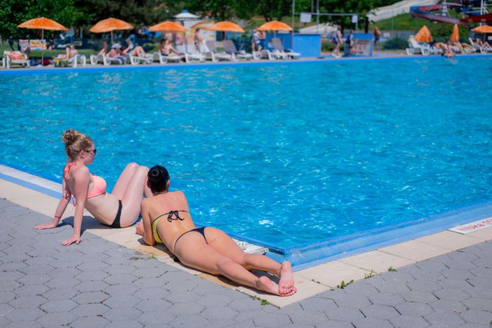 Ilustračný obrázok k článku Zásah hasičov na bystrickom kúpalisku: Pomáhali zamestnancovi, ktorý sa pošmykol