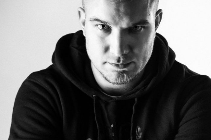 Ilustračný obrázok k článku Lukáš Adamec exkluzívne o novom albume: Je to moja srdcovka!