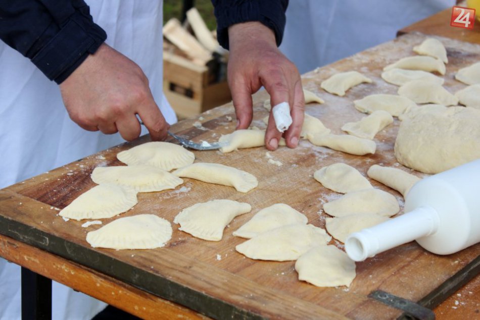 Ilustračný obrázok k článku Necháte sa zlákať? Chystá sa tradičný turistický pochod aj súťaž vo varení pirohov