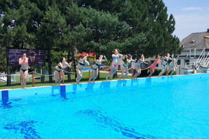 Ilustračný obrázok k článku Leto láka k vode. Zaplávať si môžete aj v mestečkách pri Bratislave