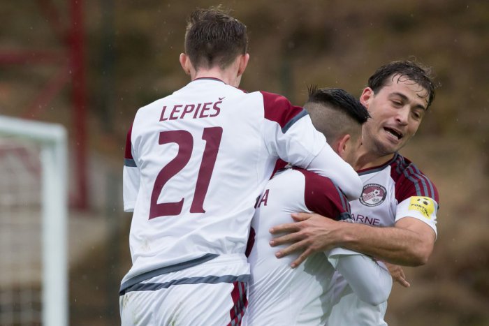 Ilustračný obrázok k článku Železiari sa chystajú na sezónu. Bude hrať Podbrezová na bystrických Štiavničkách?