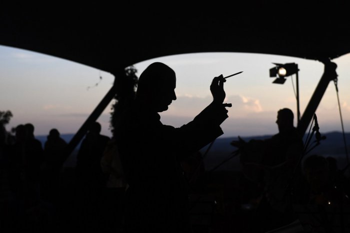 Ilustračný obrázok k článku Kultúrne leto pokračuje: Operettkvintett v Šali