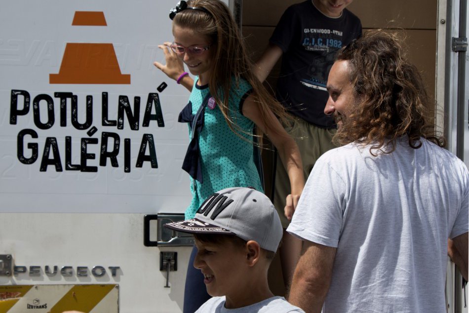 Ilustračný obrázok k článku Potulná galéria cez víkend zavŕši svoju osvetu proti extrémizmu