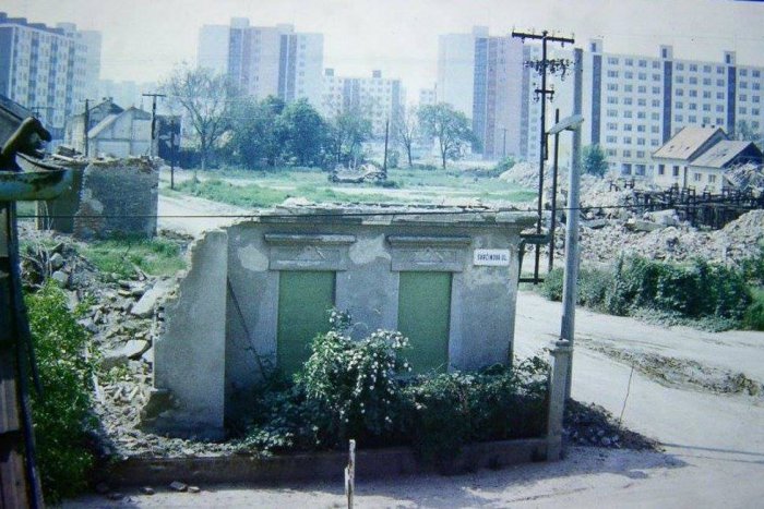 Ilustračný obrázok k článku Duchovia sídlisk: Čo všetko muselo ustúpiť masovej výstavbe panelákov?