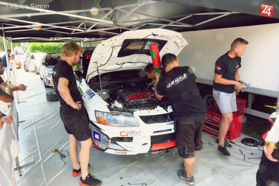 Ilustračný obrázok k článku Srnka na Dobšinskom kopci splnil, čo chcel: Tri minúty s WRC-čkom bol môj cieľ