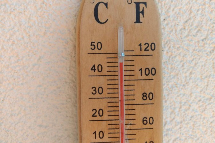 Ilustračný obrázok k článku Novovešťania sa varia vo vlastnej šťave: Takéto cifry nafotili na teplomeroch!