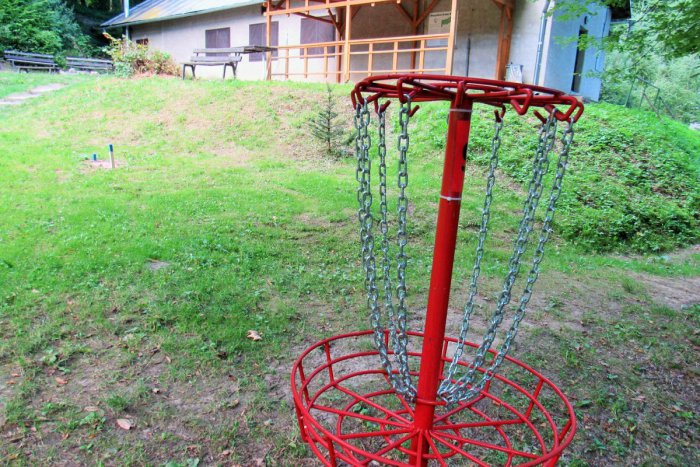 Ilustračný obrázok k článku Priláka vás na Borkút pri Prešove hra discgolf? Ako to vyzerá na mieste, FOTO