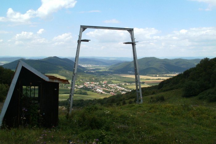 Ilustračný obrázok k článku FOTO: Značkári obnovili turistický chodník, ktorý spája Jasenov a kopec pri Chlmci