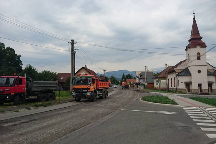 Ilustračný obrázok k článku Očakávaná rekonštrukcia v Ondrašovej: Oprava hlavného ťahu uzatvorí cestu