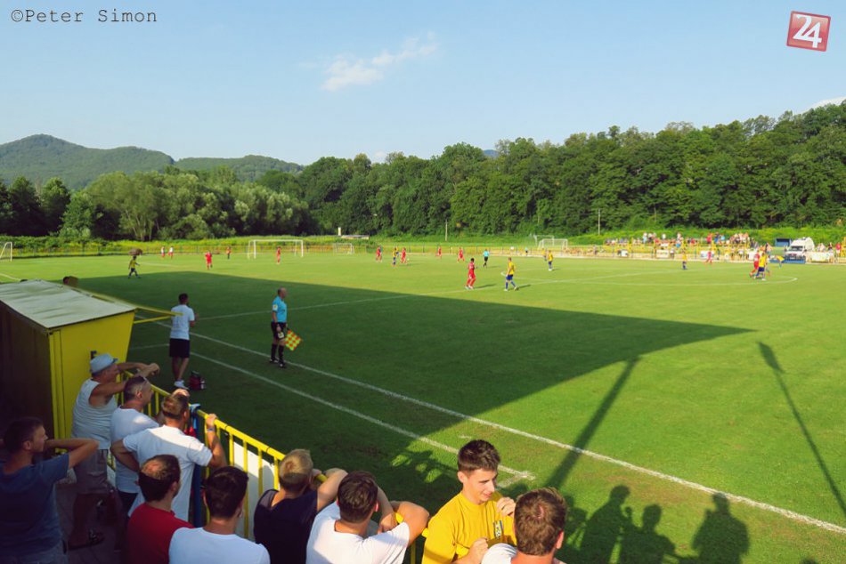 Ilustračný obrázok k článku Čerstvé INFO z rožňavského futbalu: Muži z Áčka končia
