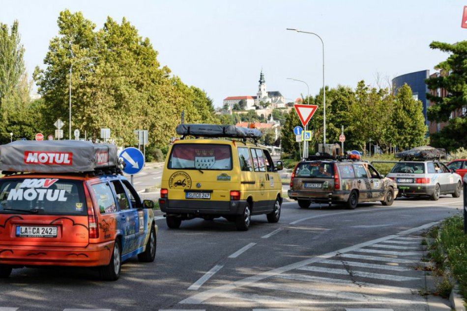 Ilustračný obrázok k článku V Nitre sa zišli poriadne automobilové výstrelky: FOTO z Carbage run