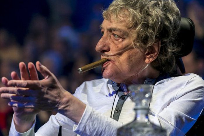 Ilustračný obrázok k článku Smutná ranná električka bude ešte smutnejšia. Zomrel hudobník Marián Varga (†70)