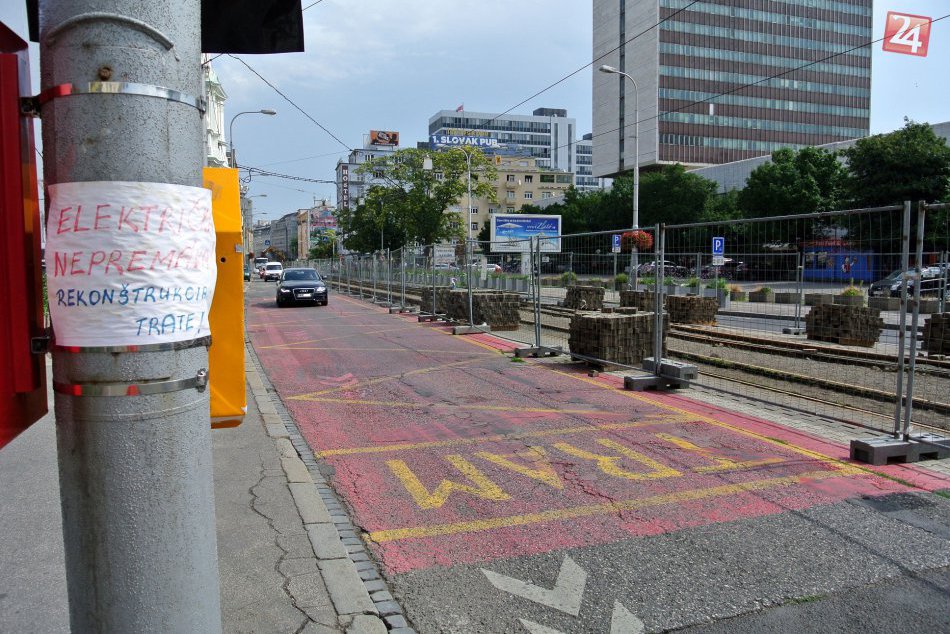 Ilustračný obrázok k článku OBRAZOM: Rekonštrukcia Špitálskej je v plnom prúde