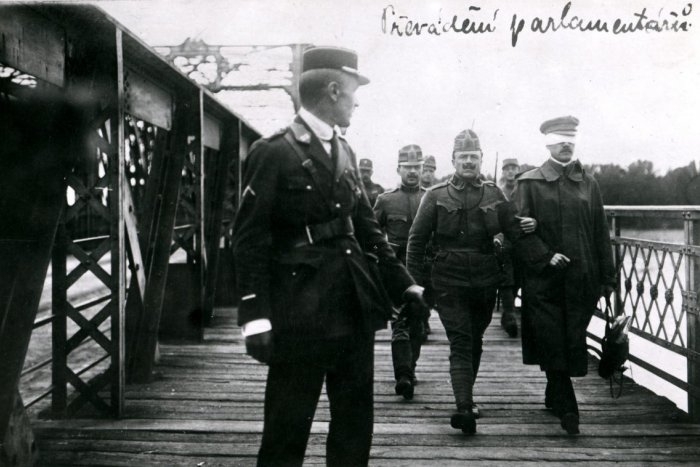 Ilustračný obrázok k článku Petržalka si pripomína veľké výročie. Pred 98 rokmi bola pripojená k Bratislave