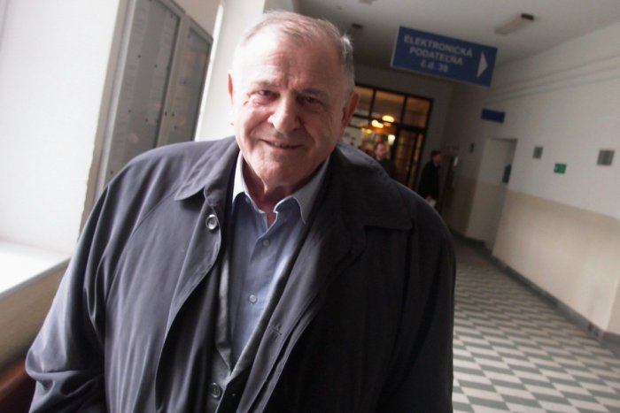 Ilustračný obrázok k článku Vladimír Mečiar sa vyhne stíhaniu: Dôvodom je premlčanie prípadu