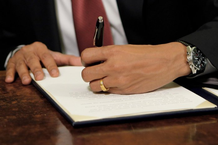 Ilustračný obrázok k článku RANNÁ ŠTVORKA: Pripomíname si Svetový deň ľavákov, teploty do 32 stupňov