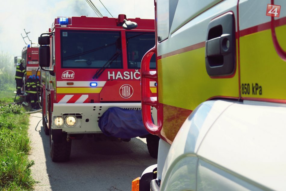 Ilustračný obrázok k článku V Sielnici horí budova strelnice. Pre uskladnené zbrane a strelivo je zásah nebezpečný