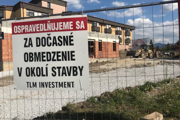 Ilustračný obrázok k článku Na nový urgentný príjem sa stále čaká: Firma dostavbu už viackrát odložila