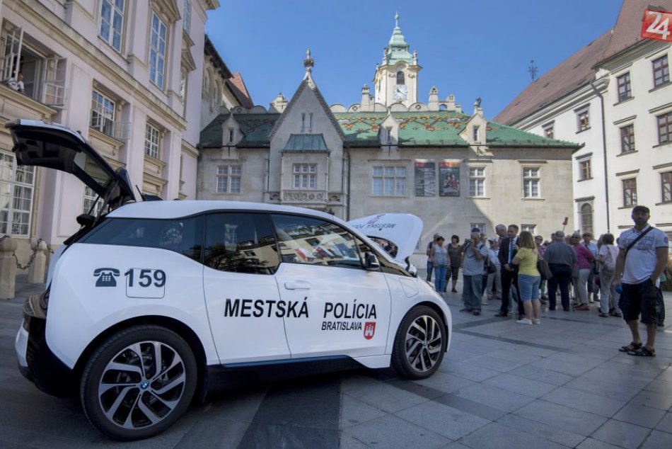 Ilustračný obrázok k článku Mestská polícia má dočasne zapožičané dva elektroautomobily