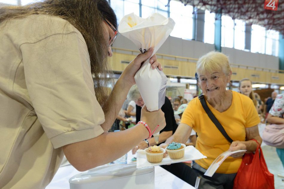 Ilustračný obrázok k článku KURIOZITA DŇA: V Nitre padol slovenský rekord, ozdobili tu 2017 sladkých koláčikov