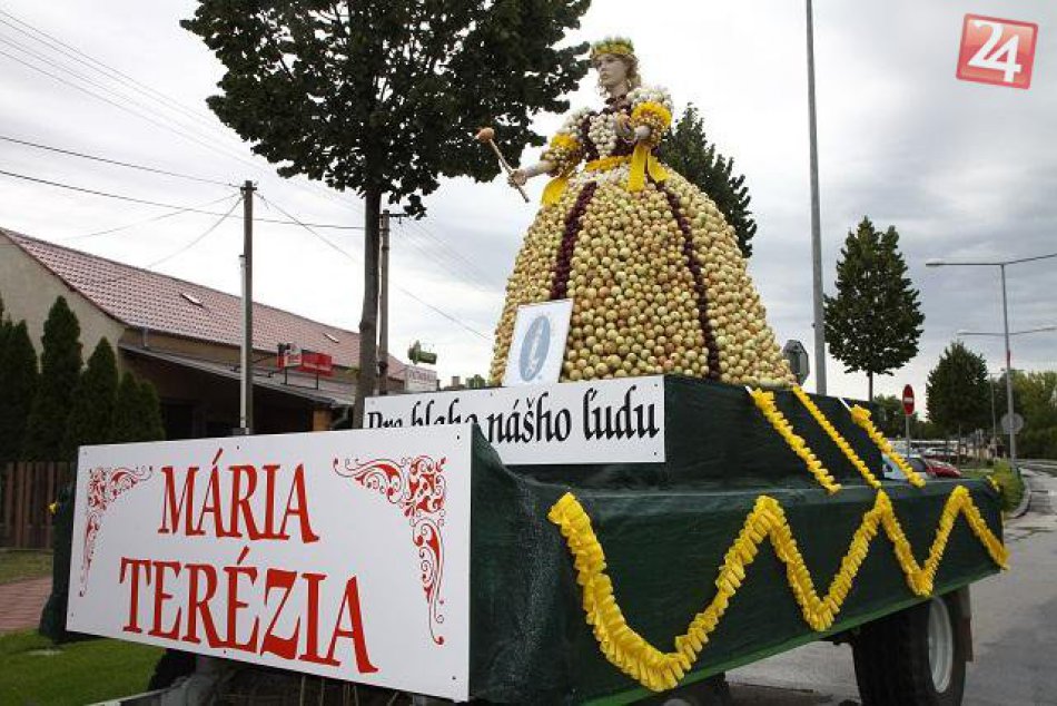Ilustračný obrázok k článku KURIOZITA DŇA: V Maduniciach pokorili slovenský rekord, vyrobili cibuľovú Máriu Teréziu