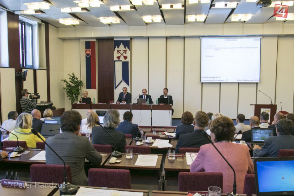 Ilustračný obrázok k článku Zasadanie popradských poslancov: Dve prestávky a preloženie o týždeň!