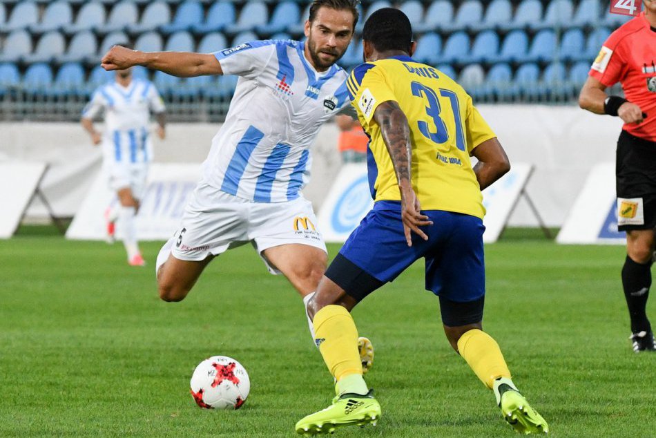 Ilustračný obrázok k článku Nitra si s Dunajskou Stredou delí body: Gólu sa diváci nedočkali