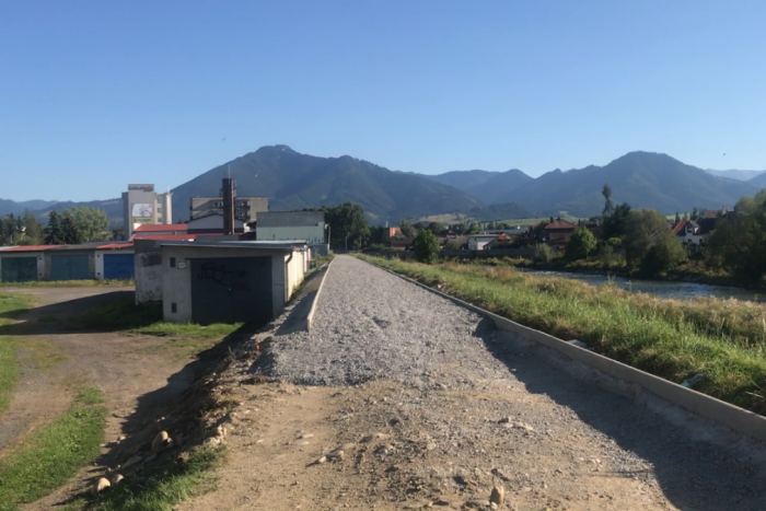 Ilustračný obrázok k článku Realizácia nového cyklochodníka: Predĺži sa až do Ondrašovej, VIDEO