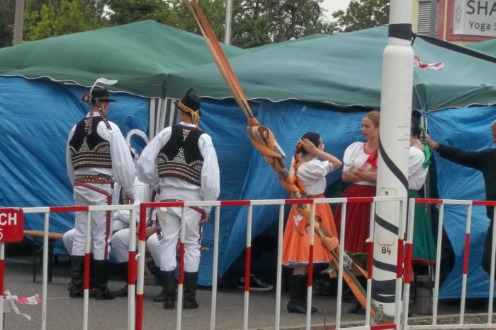 Ilustračný obrázok k článku Ak máte radi folklór, hláste sa: Do Šaľanu práve hľadajú nových členov!