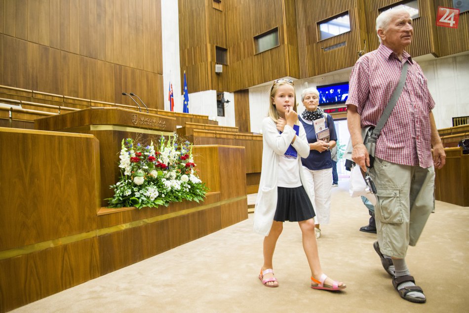 Ilustračný obrázok k článku OBRAZOM: Národná rada SR a Bratislavský hrad boli dnes otvorené pre verejnosť