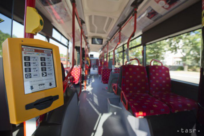 Ilustračný obrázok k článku S čipovými kartami cestujú žiaci na Orave a v Liptove lacnejšie