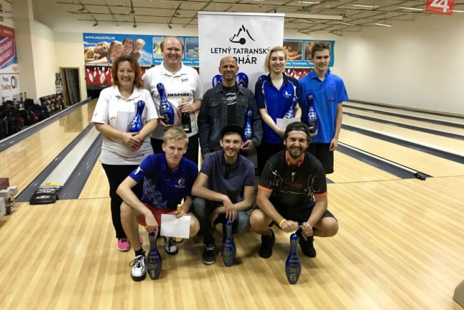 Ilustračný obrázok k článku 83 hráčov nielen spod Tatier: Letný tatranský pohár 2017 ukončil bowlingové leto