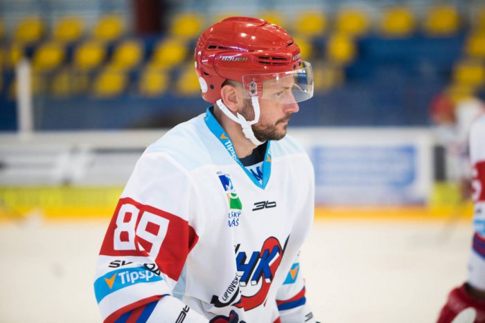 Ilustračný obrázok k článku Náročný úvod Tipsport ligy pre Mikuláš, obranca Tabaček: Nič ťažšie asi ani nemohlo prísť