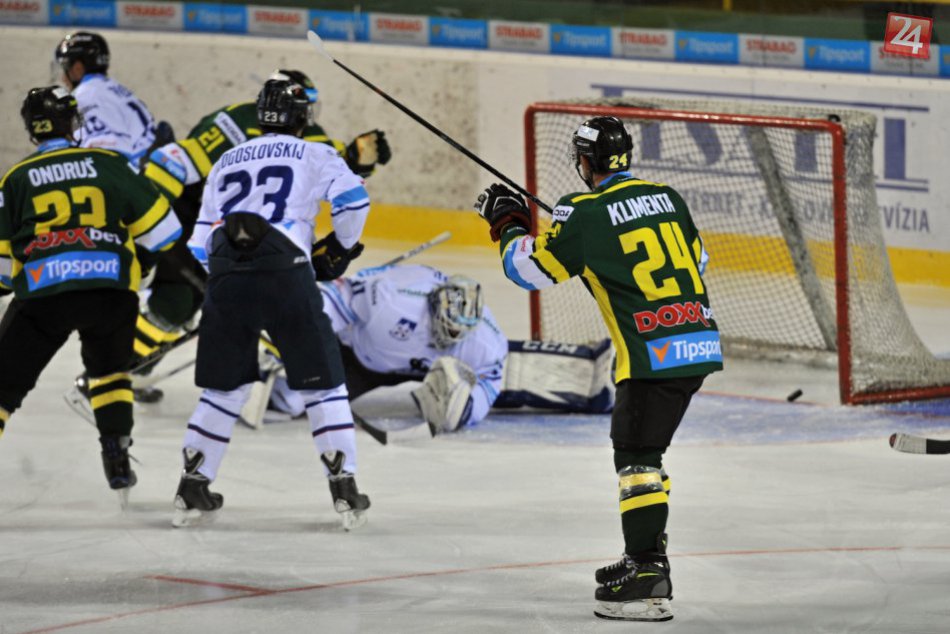 Ilustračný obrázok k článku Kamzíci sa strelecky chytili až v poslednej minúte. Domov ale vezú dva body