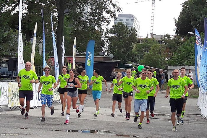 Ilustračný obrázok k článku Od Tatier k Dunaju: Tím „starého gympla“ zahviezdil na štafetovom behu