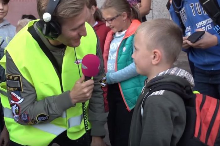 Ilustračný obrázok k článku VIDEO: Prváčik zo stredného Slovenska hviezdou internetu. Odpoveďou rozosmial aj Sajfu