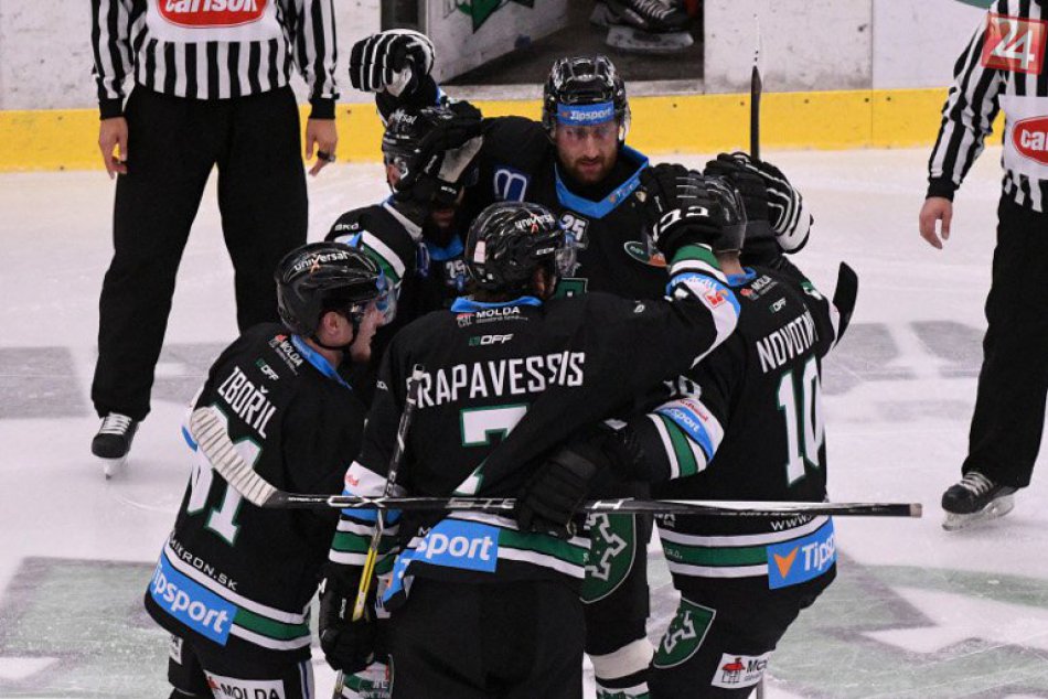 Ilustračný obrázok k článku FOTO: Parádny úvod sezóny, Zvolen odišiel z Nových Zámkov s päťkou