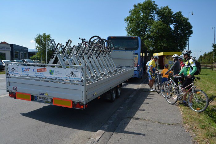 Ilustračný obrázok k článku Cyklisti, zbystrite pozornosť!: Cyklobusy stále premávajú