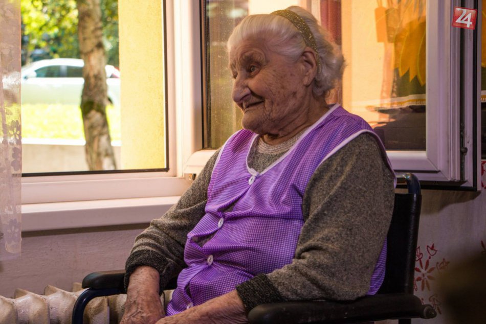 Ilustračný obrázok k článku Pani Mária sa narodila ešte za Rakúsko–Uhorska: Má už 108 rokov!