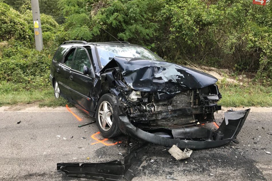 Ilustračný obrázok k článku Nehoda na I/16 pri Zvolene. Hasiči hlásia niekoľko zranených osôb